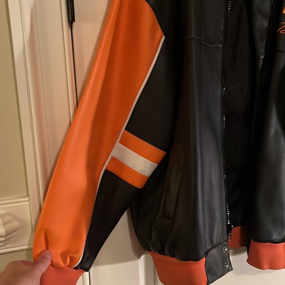 NASCAR Racing Leather Jacket - Picture 4 of 7